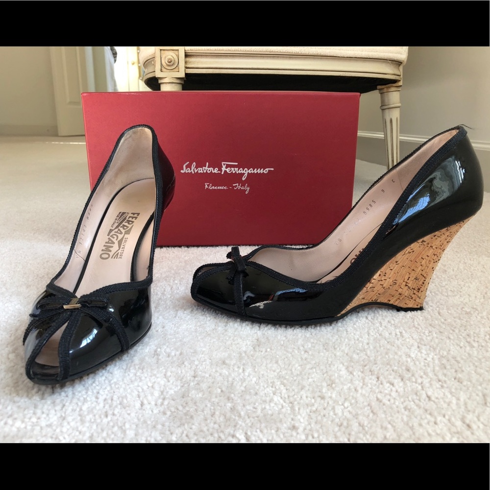 Salvatore Ferragamo Blk Patent Wedge Size 9